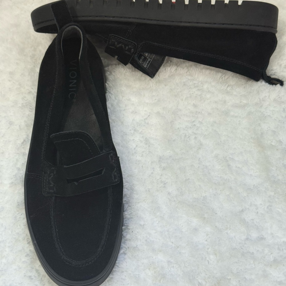 Vionic Uptown Black Suede Loafers Sz 8 - Picture 11 of 12